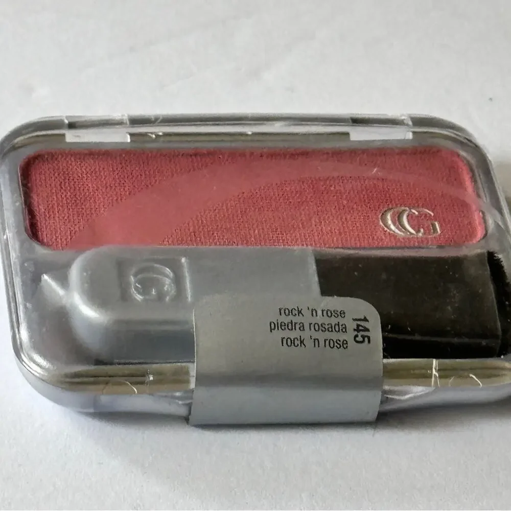 CoverGirl Makeup Beauty Rock n Rose Eyeshadow NWT